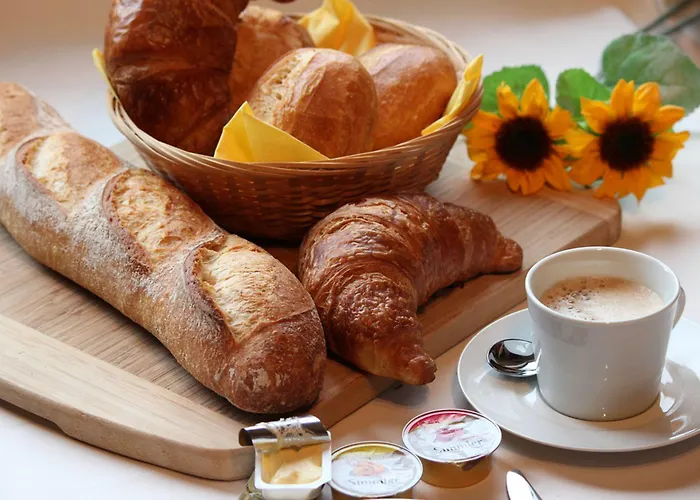 Enight מלון גרדיניון