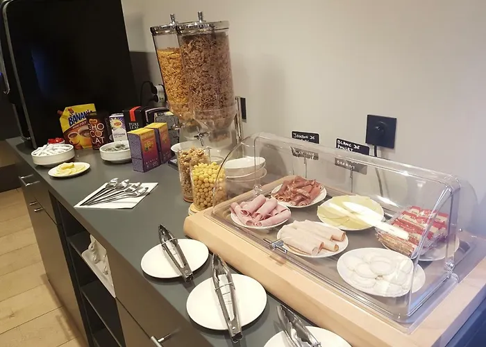 Enight Hotel Gradignan